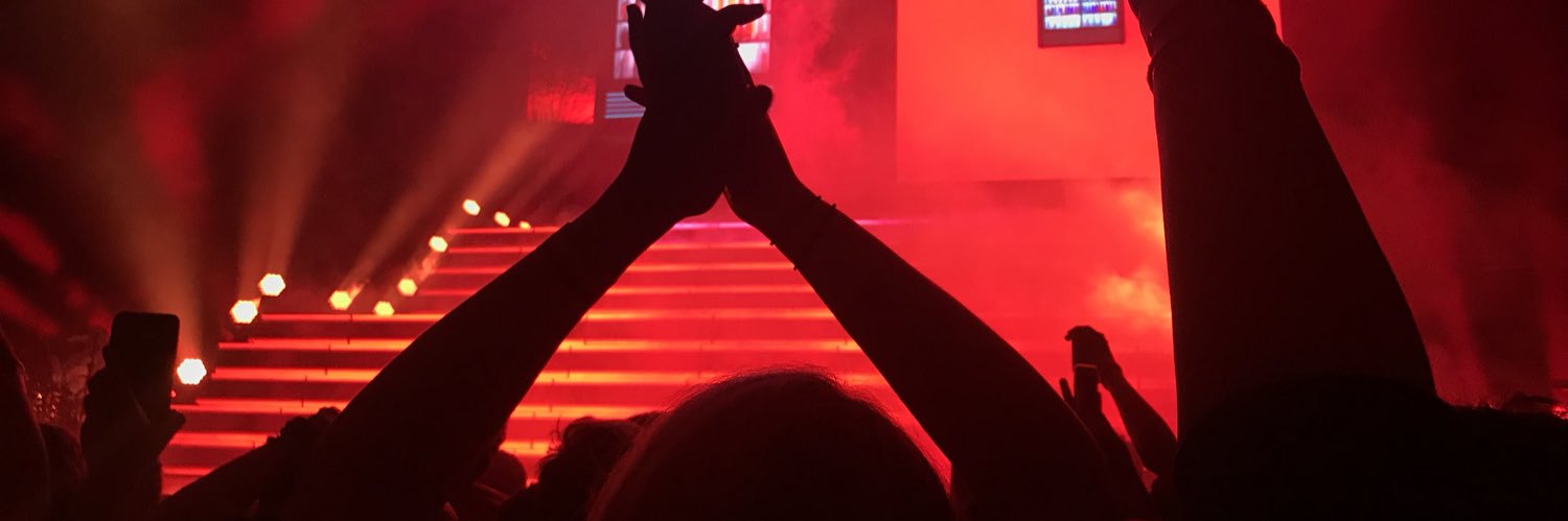 zoebajadaaaaa's profile banner image