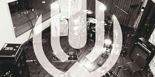 uw1001ey's profile banner image