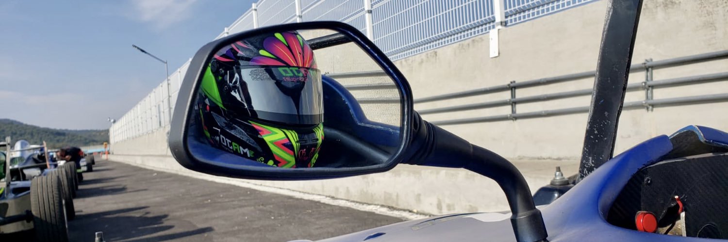 Comisión de pista banner