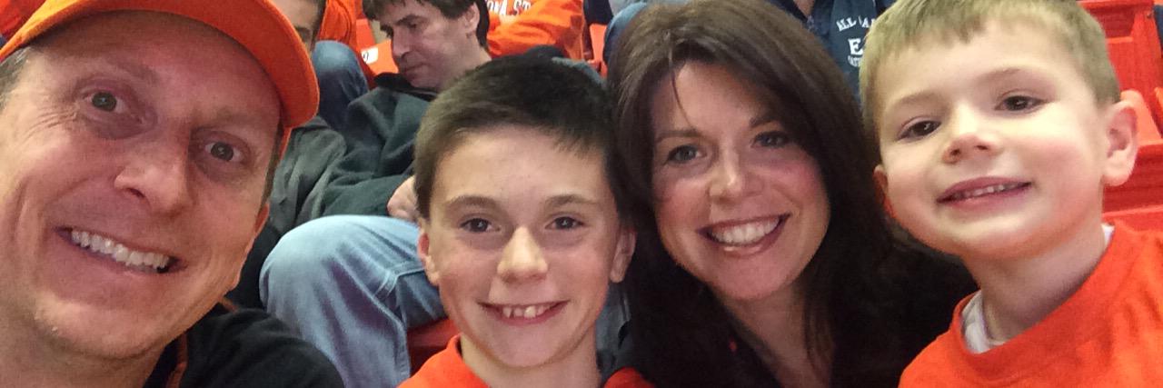 Dustin Holder banner