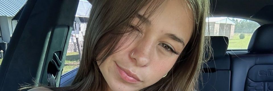 arililfineass's profile banner image