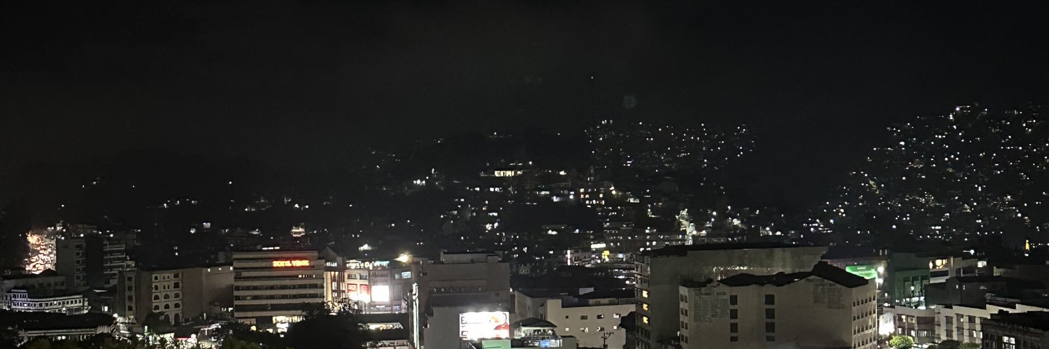 rossluii's profile banner image