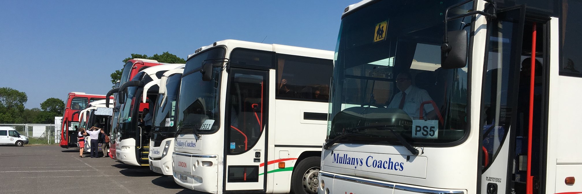 Parmiter's Buses banner