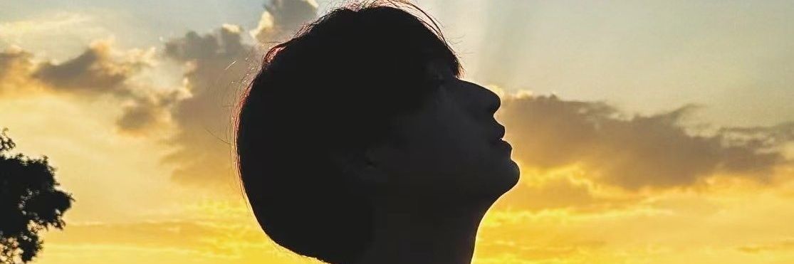 alongtheY's profile banner image