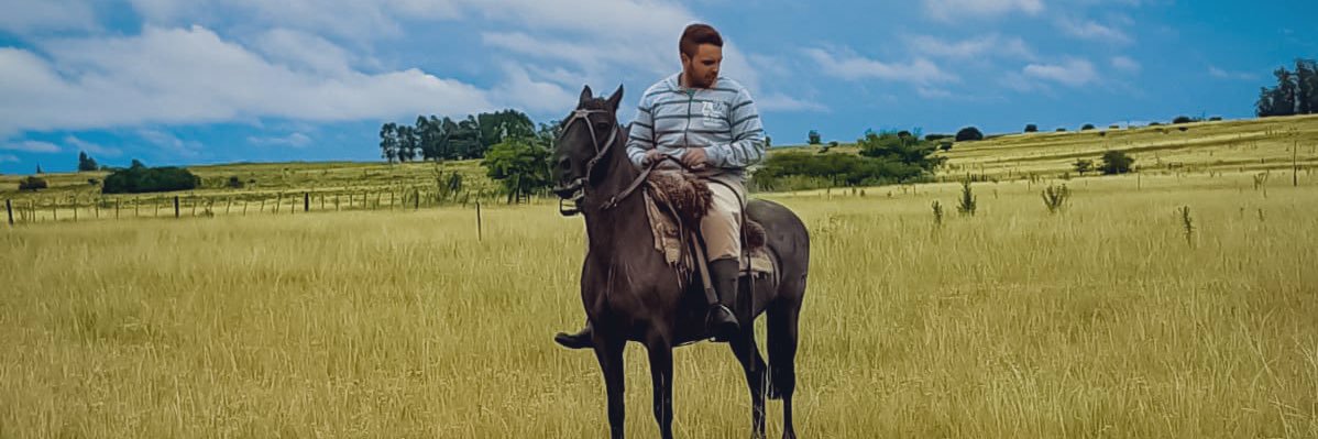robitomartin's profile banner image