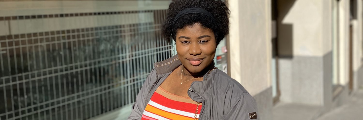 EssiemNanan's profile banner image