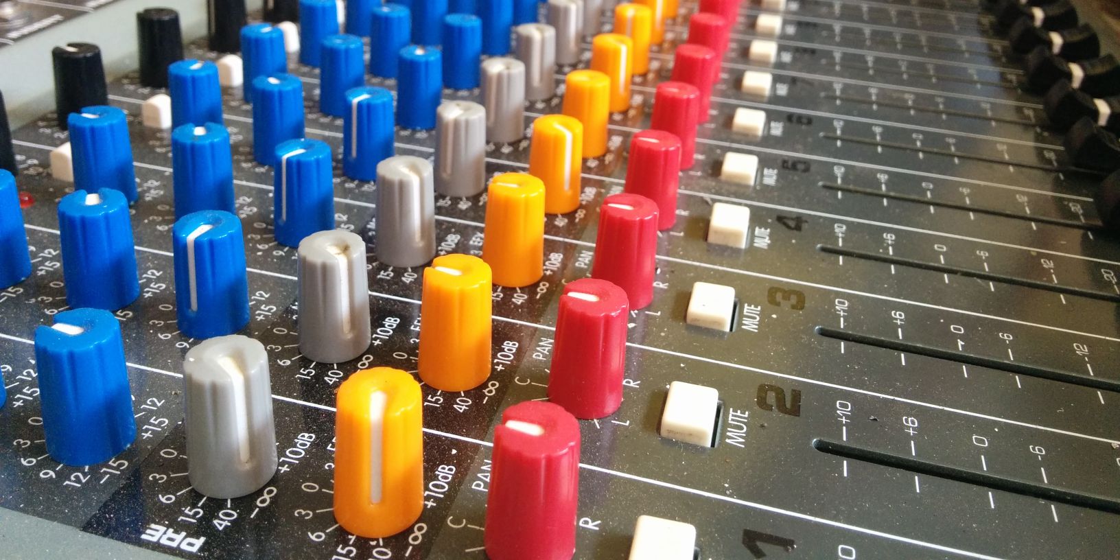 RadioMitraCOM's profile banner image