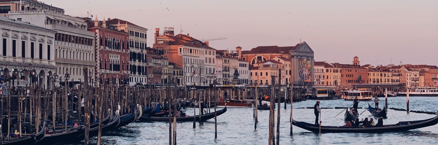 LourRossi's profile banner image