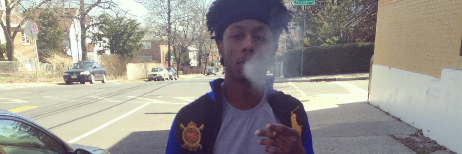 Reewavy's profile banner image