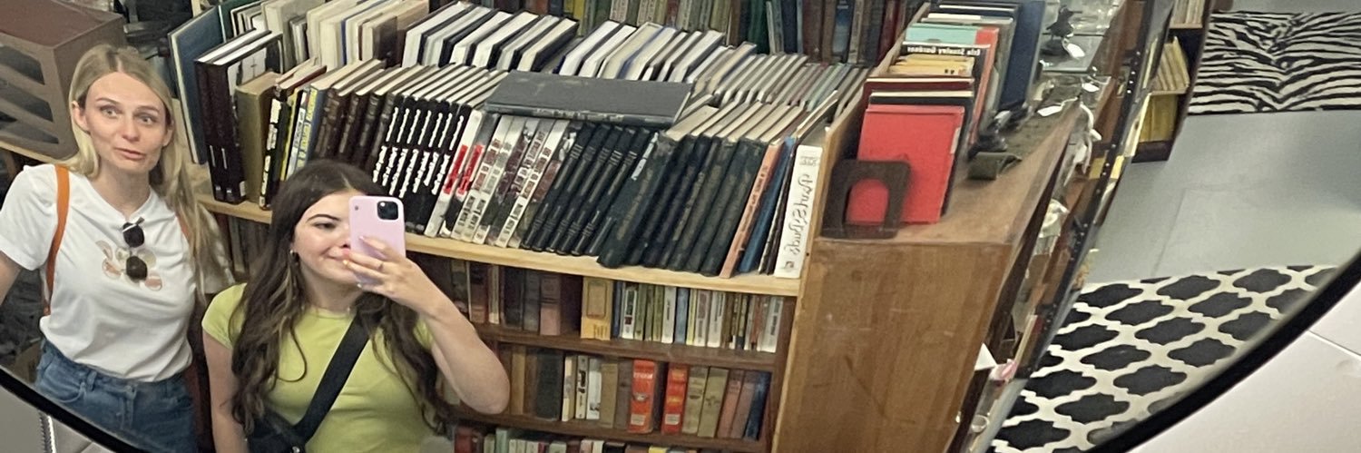 parisgnelson's profile banner image