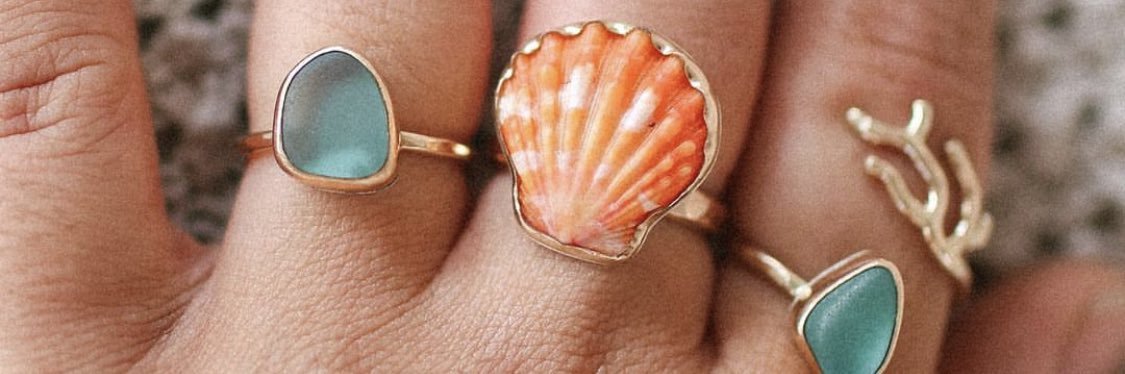 Alejandra Prado banner