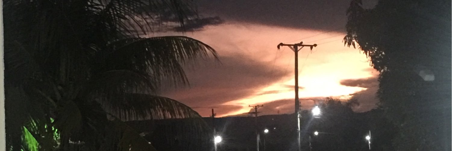 lizzethpo's profile banner image