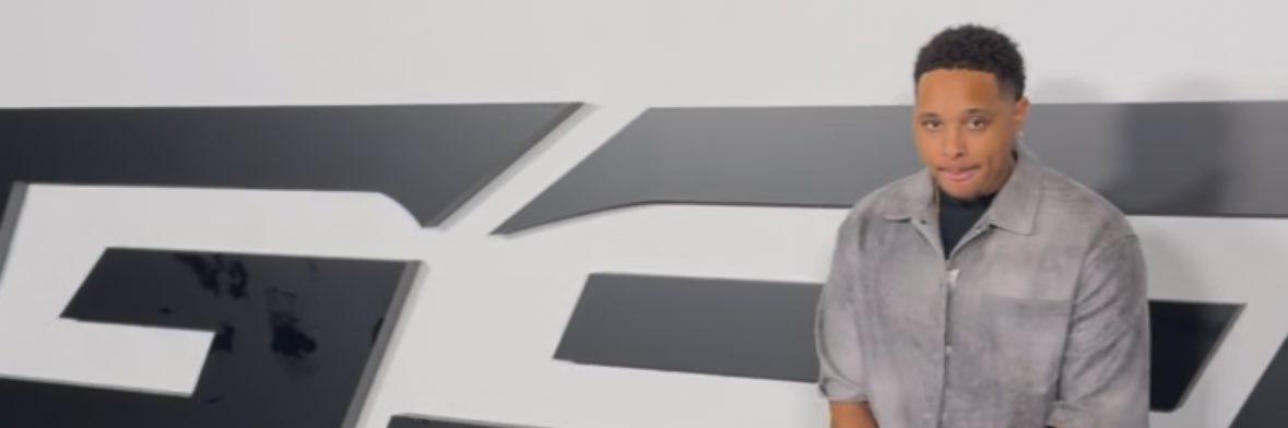 Tommy M🖤 banner