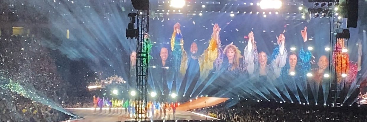 katie is seeing 5SOS n WILL SEE BTS NO MATTER WHAT banner