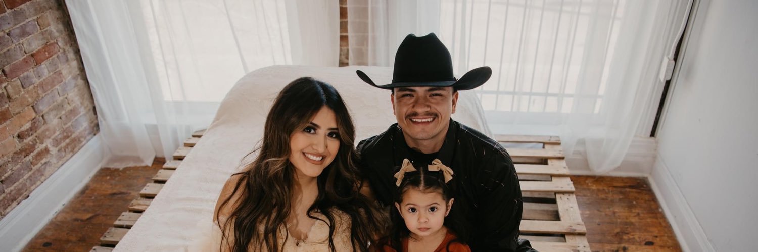 Lillyannette_'s profile banner image