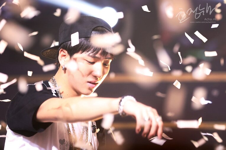 BELLA970812's profile banner image