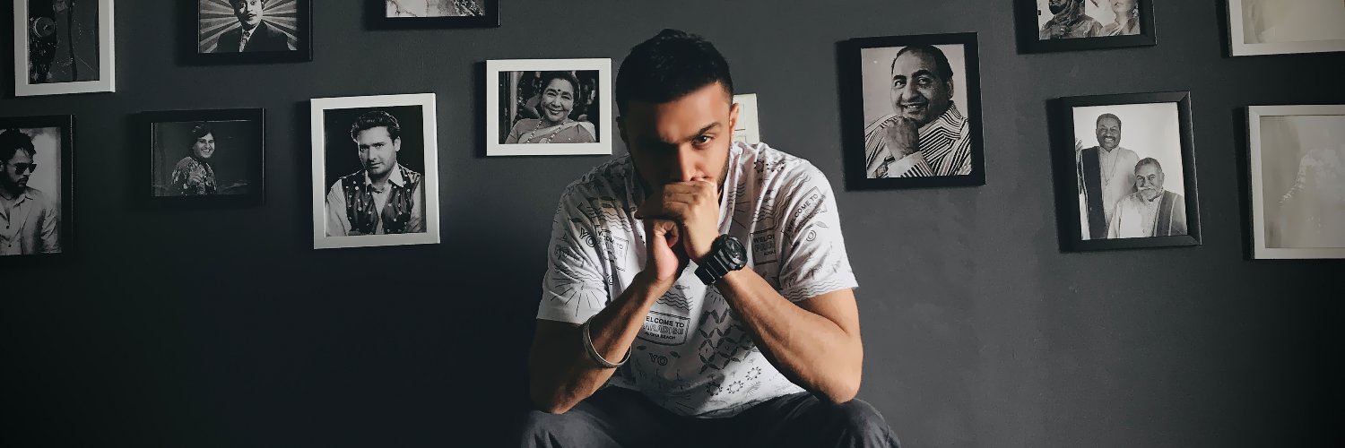 intaoxy's profile banner image