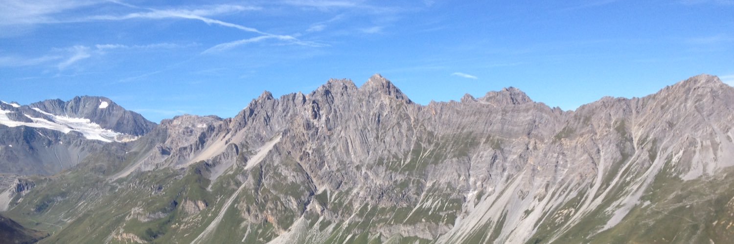 Stomsdam's profile banner image