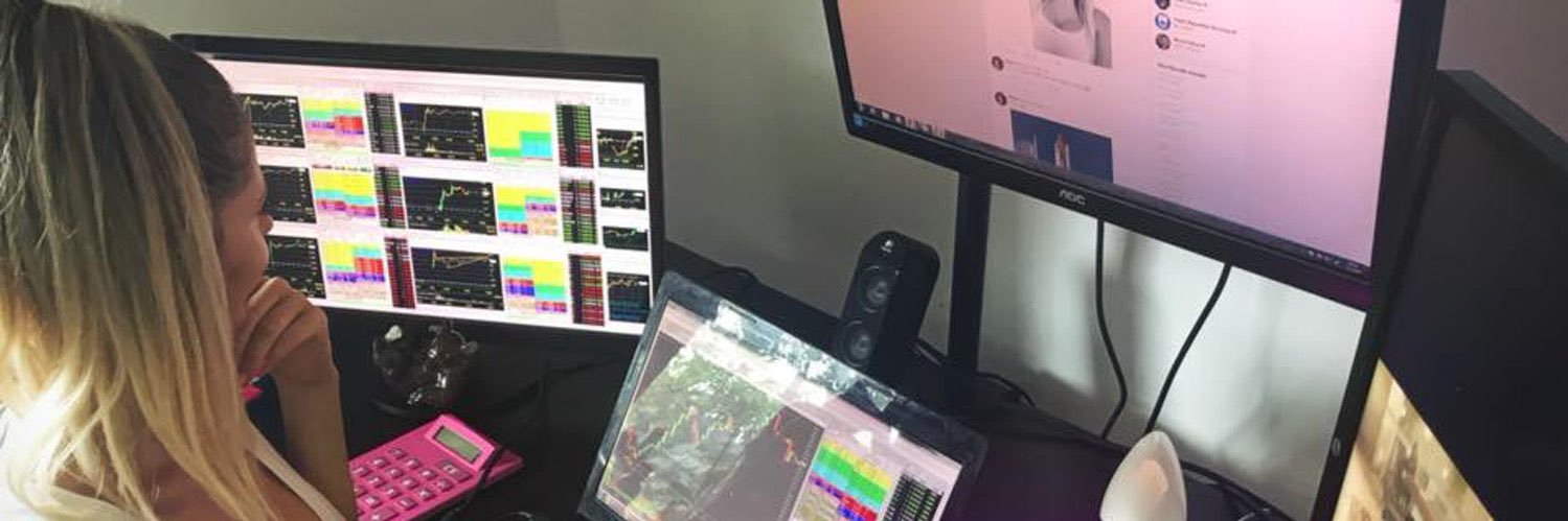Anya_TradesTips's profile banner image