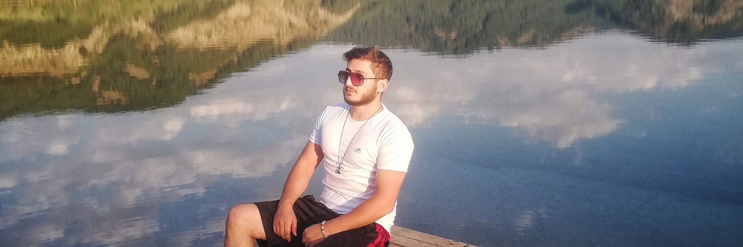 arif_kemal16's profile banner image