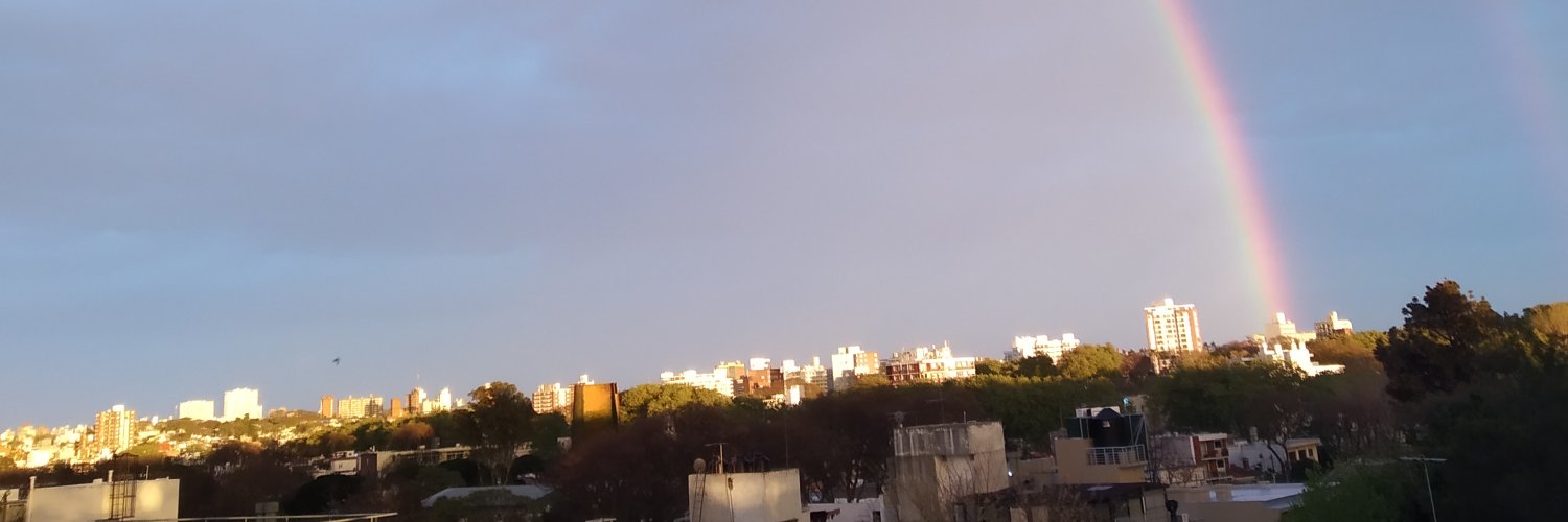 estasdistraido's profile banner image