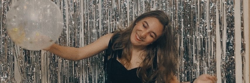 rianellealba's profile banner image