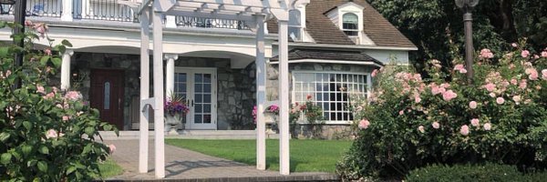 RowenasInn Profile Banner