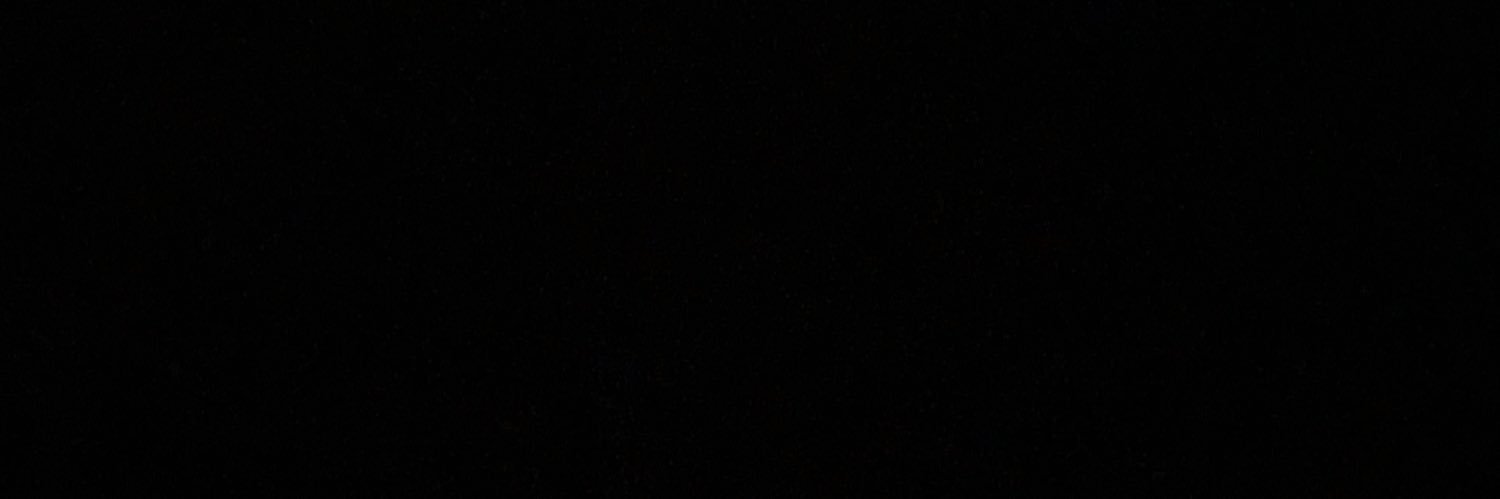 1esynce's profile banner image