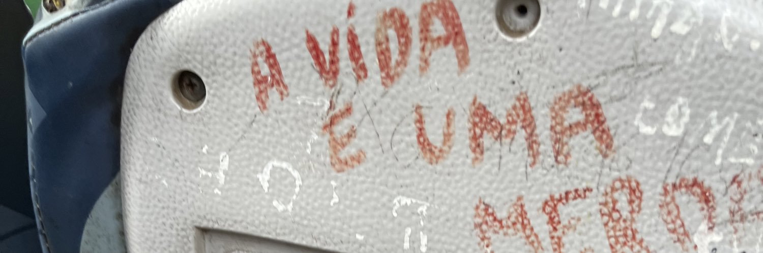 prazerjuliaaa's profile banner image