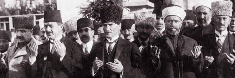 efecanozlu's profile banner image