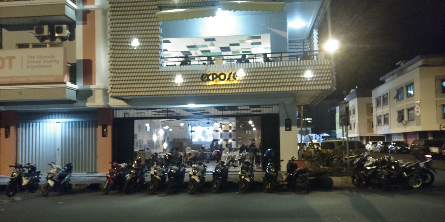 XYI region manado banner