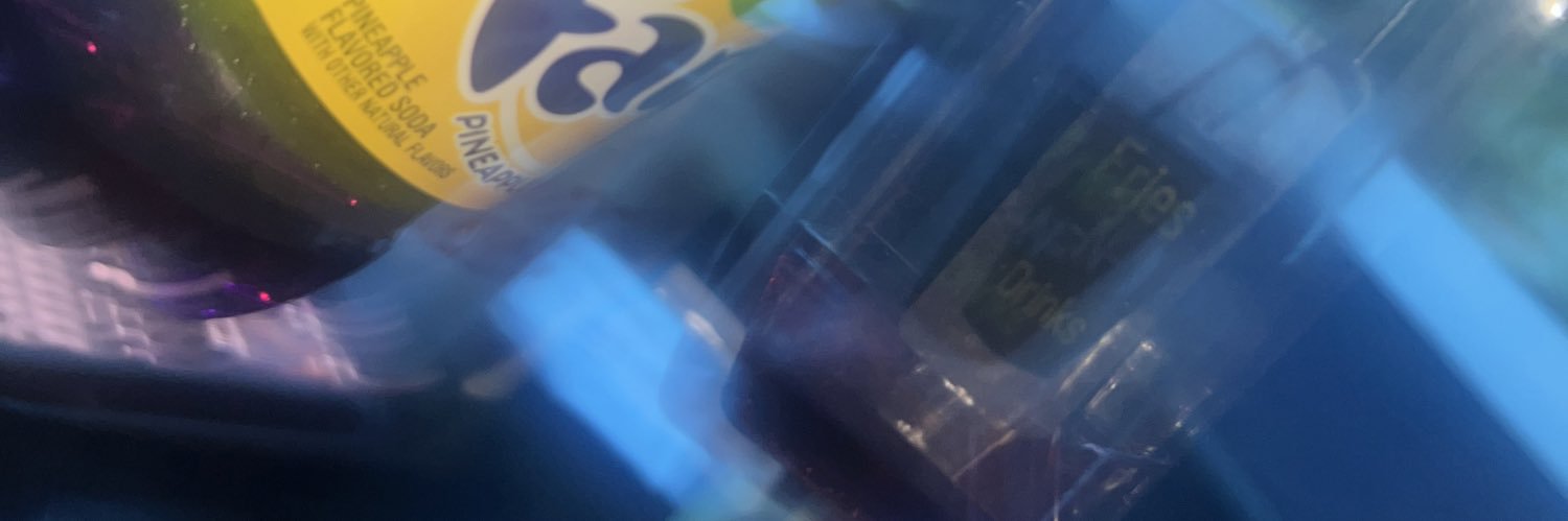 Ellooskiii's profile banner image