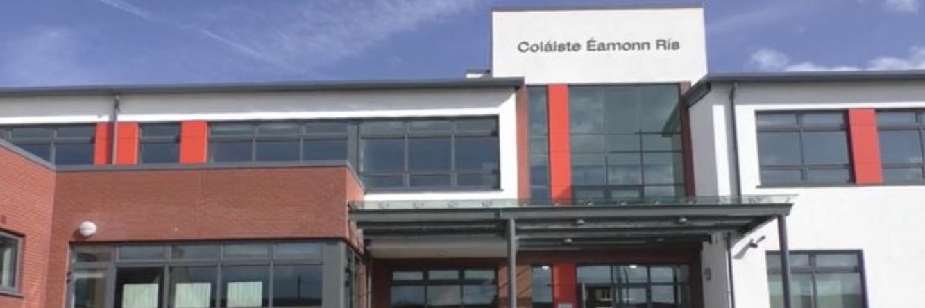 Coláiste Éamonn Rís's banner