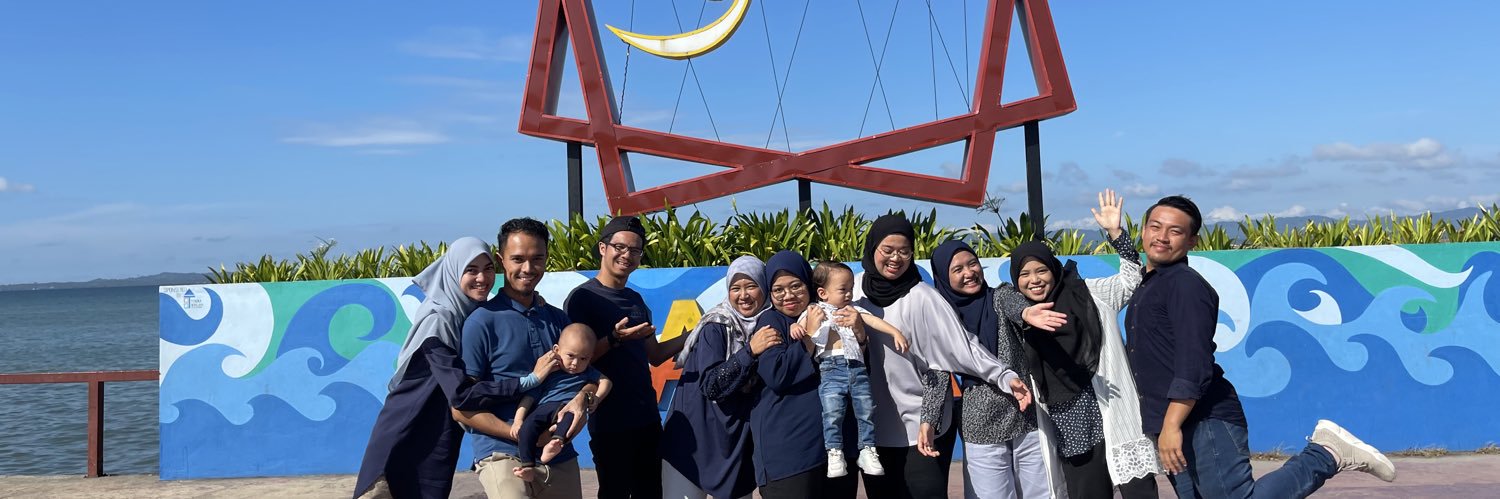 fatinaamiraaa's profile banner image