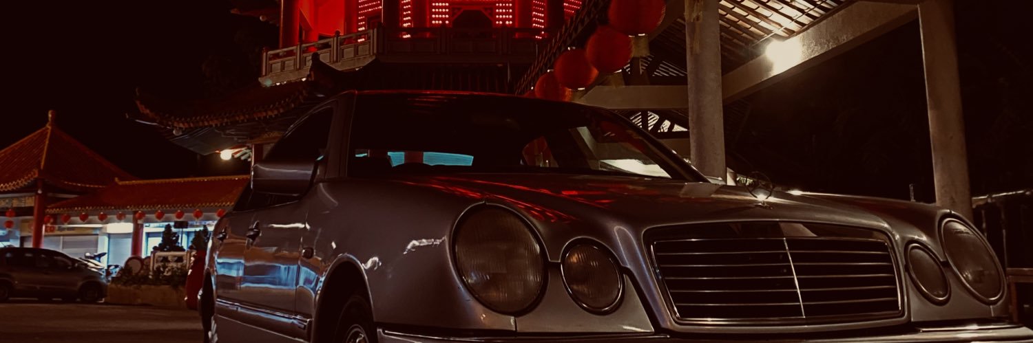 Lil WonkyRainbow banner