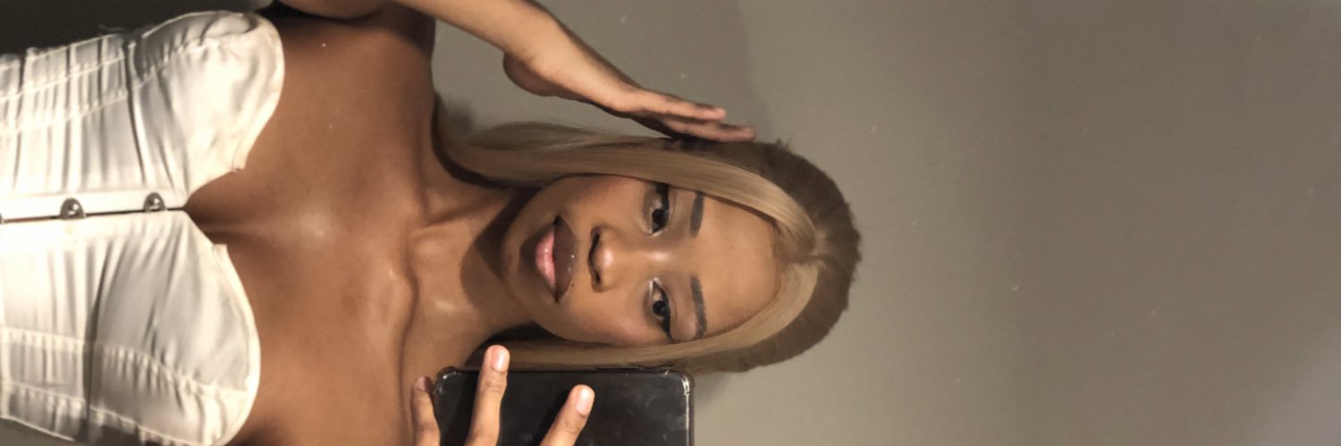 dinahdilo's profile banner image