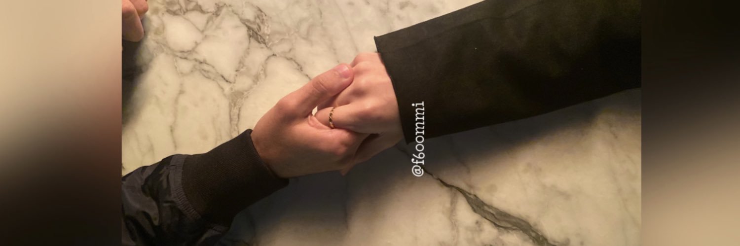 f6oommi's profile banner image