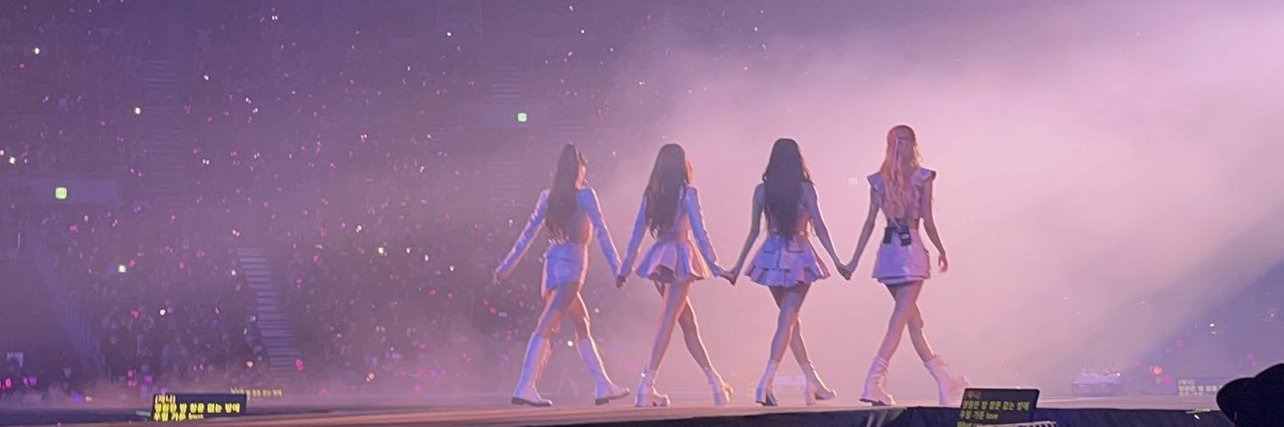 piawthicha's profile banner image