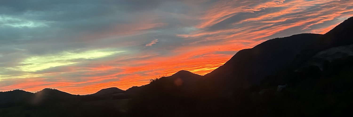 maureendclc's profile banner image