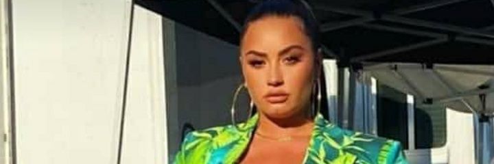 _lovaticLina's profile banner image