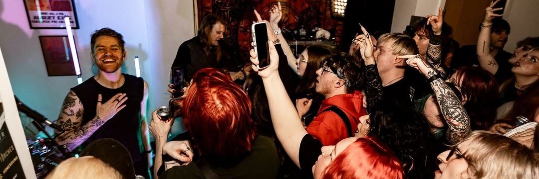 JAMIE IS A STAR ★ /\\\ banner