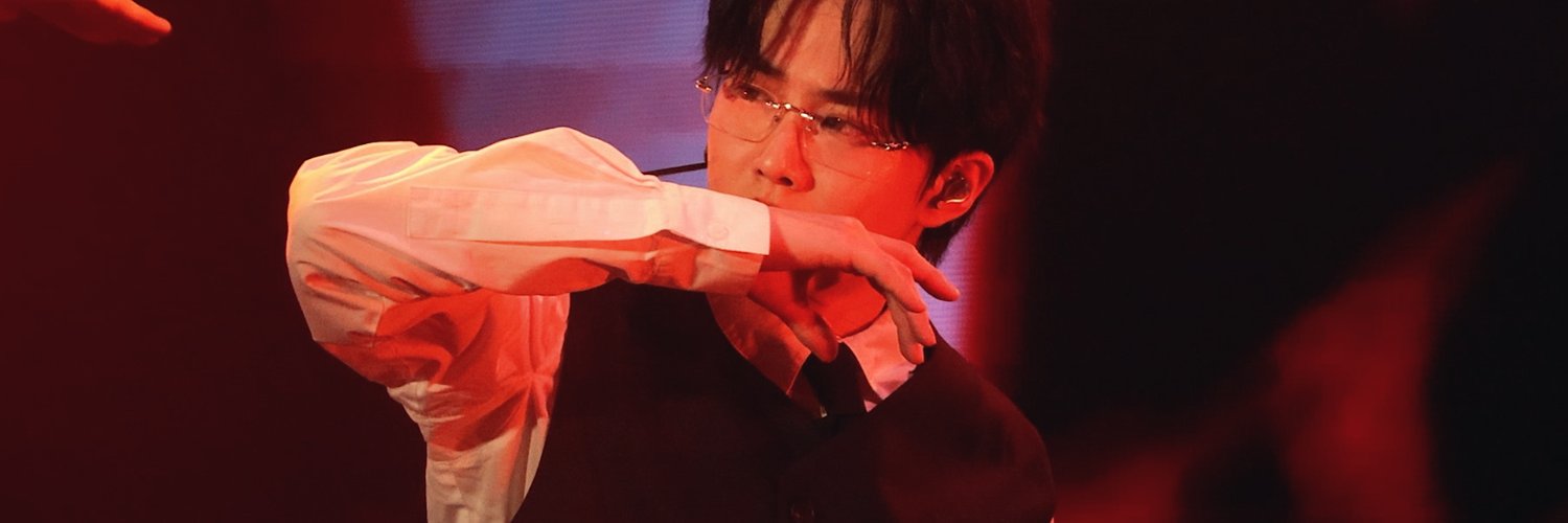 st_suho522's profile banner image