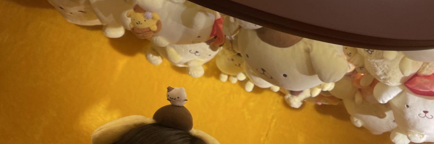 red_lovin's profile banner image