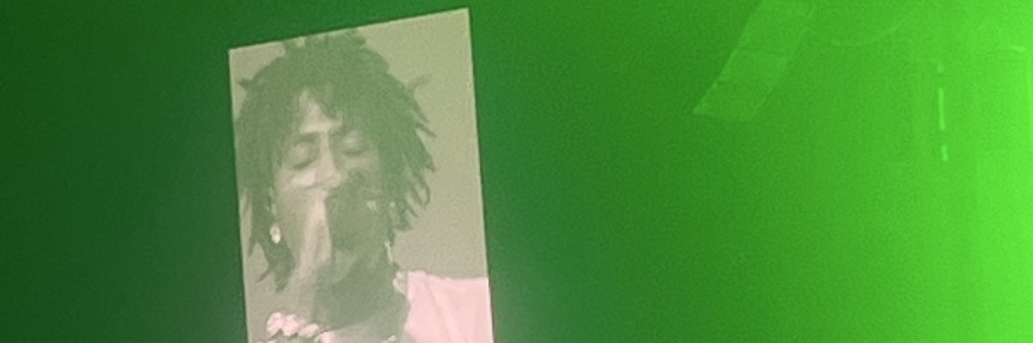 Weenie Hut Jr🌭 banner