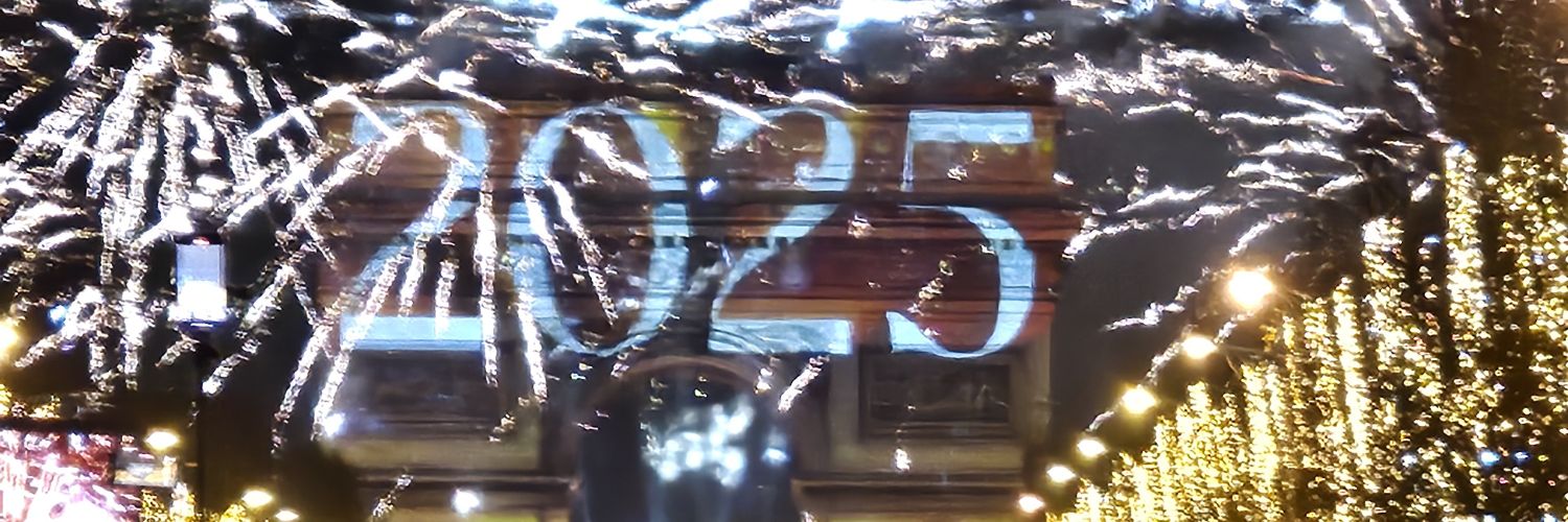 TheMiddleBob's profile banner image