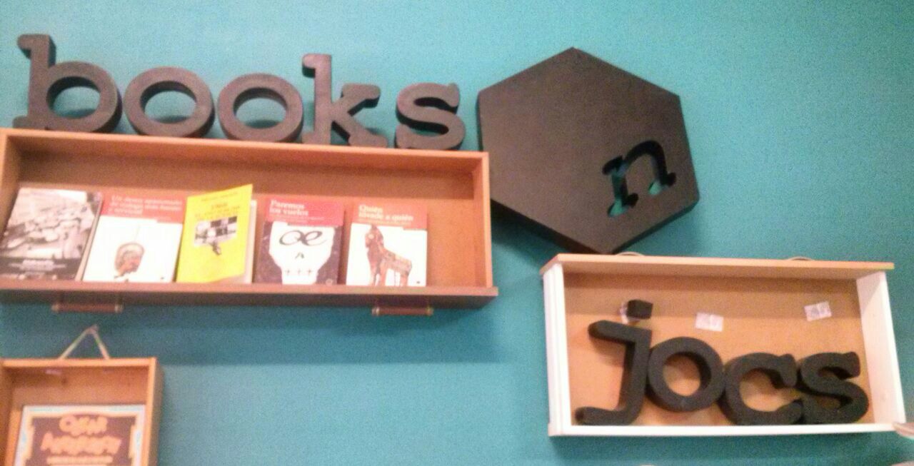 BooksNJocs's profile banner image