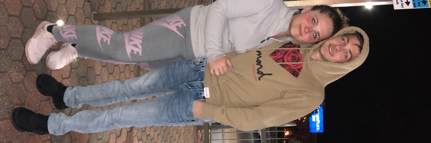 xsimplymaddy's profile banner image
