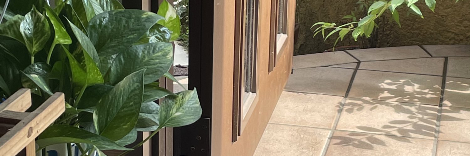 izhrtry's profile banner image
