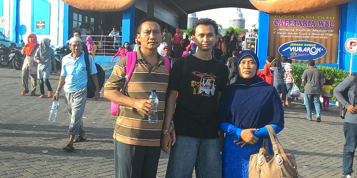 amirullah10's profile banner image