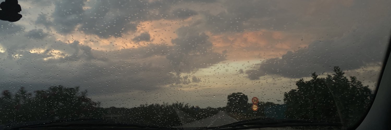 lisacreaa's profile banner image